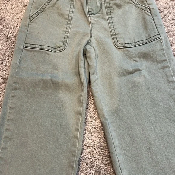 OshKosh | Sage Green Ankle Pants for Little Girls - Picture 2 of 5